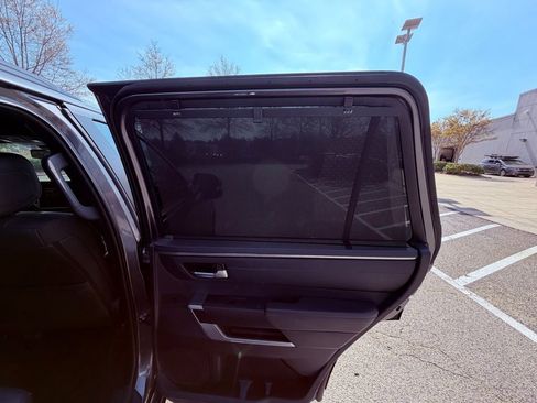 Used 2025 Toyota Sequoia Platinum AWD/4WD image 19