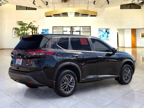 Certified 2022 Nissan Rogue S AWD/4WD image 5