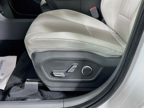 Certified 2026 Hyundai Santa Fe SEL FWD image 18