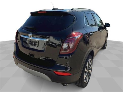 Used 2022 Buick Encore Preferred w/ Safety Package II image 39