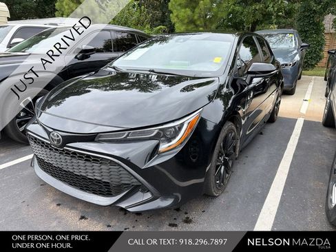 Used 2021 Toyota Corolla SE FWD image 1