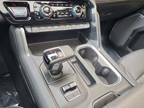 Used 2023 GMC Sierra 1500 Denali w/ Technology Package image 19