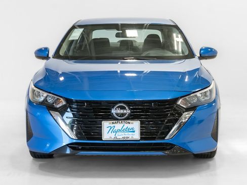 Used 2025 Nissan Sentra SV FWD image 4