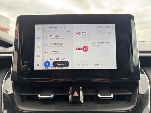 Used 2025 Toyota Corolla Cross XLE image 15