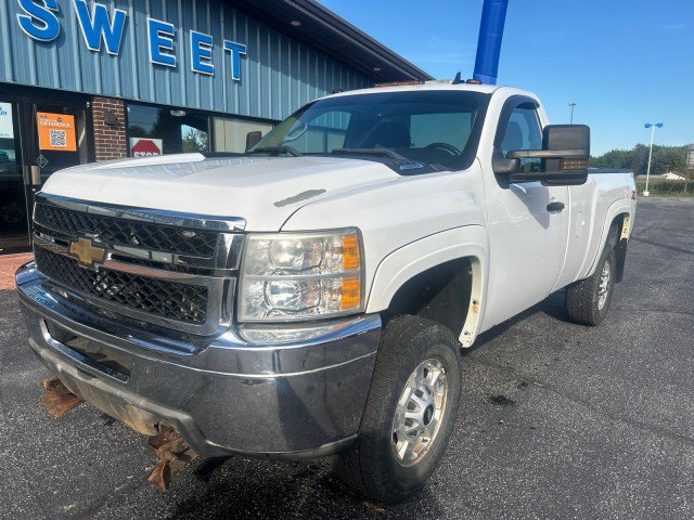Used 2011 Chevrolet Silverado 2500 LT AWD/4WD image 2