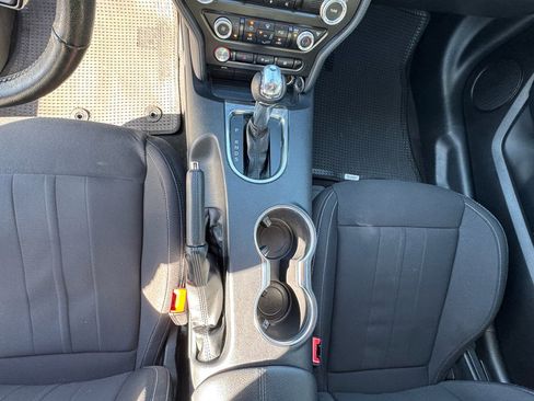 Used 2022 Ford Mustang Coupe image 22