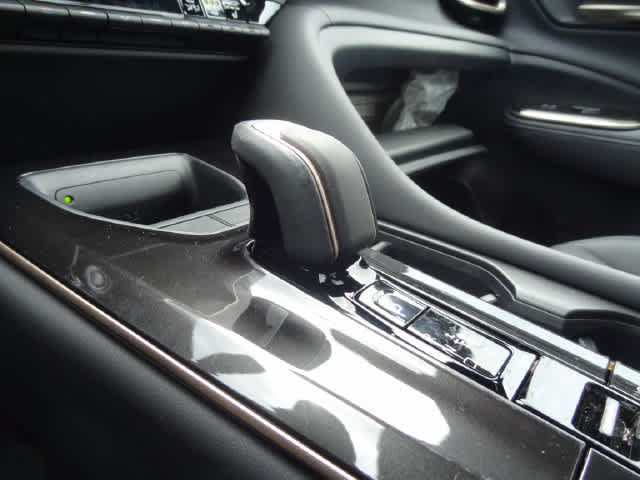 Certified 2026 Toyota Crown AWD/4WD image 30