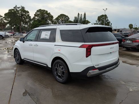 New 2026 Kia Carnival SX FWD image 6