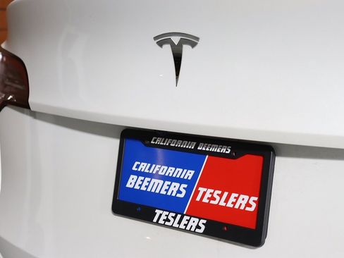 Used 2022 Tesla Model Y Long Range image 27