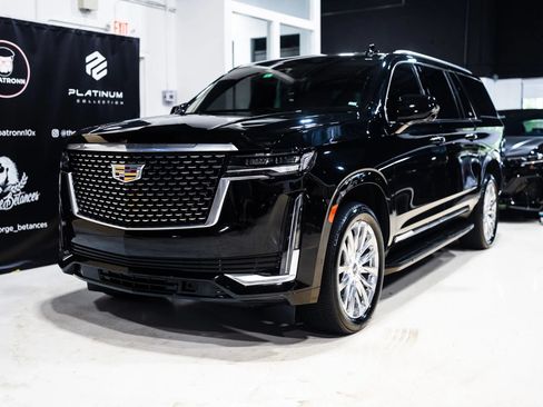 Used 2021 Cadillac Escalade ESV Premium Luxury w/ LPO, Floor Liner Package AWD/4WD image 3