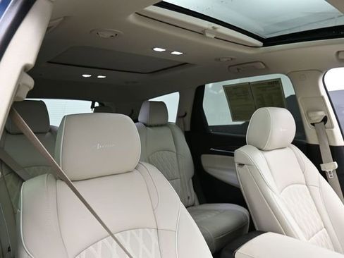 Used 2023 Buick Enclave Avenir w/ Avenir Technology Package FWD image 31