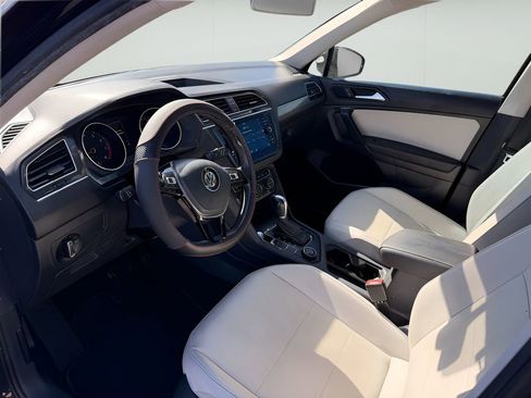 Used 2019 Volkswagen Tiguan SEL image 15