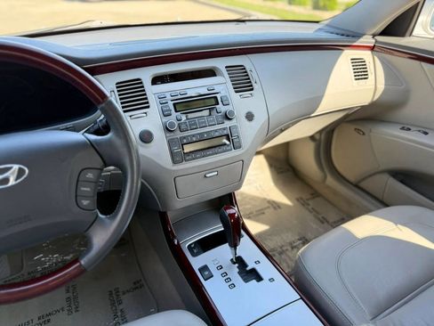 Used 2006 Hyundai Azera Limited FWD image 19