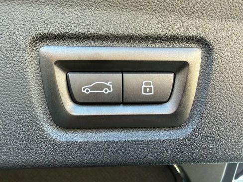 Used 2023 BMW i4 eDrive40 image 52