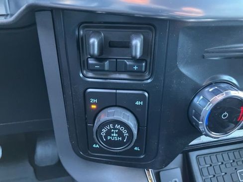 New 2025 Ford F150 Lariat w/ Equipment Group 502A High image 35