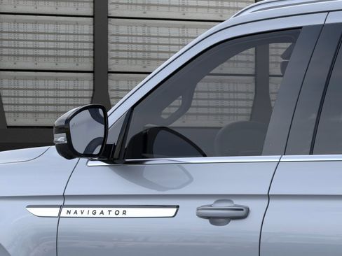 New 2026 Lincoln Navigator Reserve AWD/4WD image 20