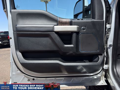 Used 2019 Ford F250 Lariat w/ Lariat Value Package AWD/4WD image 17