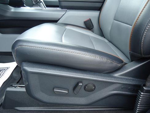 Used 2025 Ford F150 Lariat w/ Bed Utility Package AWD/4WD image 31