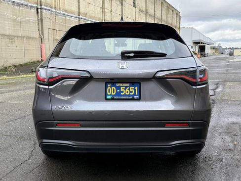 Used 2023 Honda HR-V LX image 42