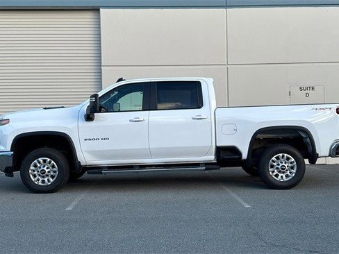 Certified 2024 Chevrolet Silverado 2500 LT image 9