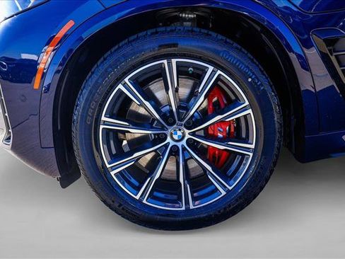 New 2026 BMW X5 xDrive50e image 9