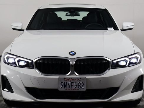 Used 2026 BMW 330i Sedan w/ Premium Package RWD image 2