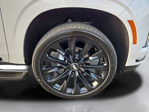 Used 2025 Cadillac Escalade Sport Platinum w/ LPO, ONYX Package AWD/4WD image 36