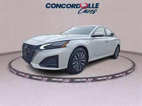 Certified 2023 Nissan Altima 2.5 SV AWD/4WD image 4