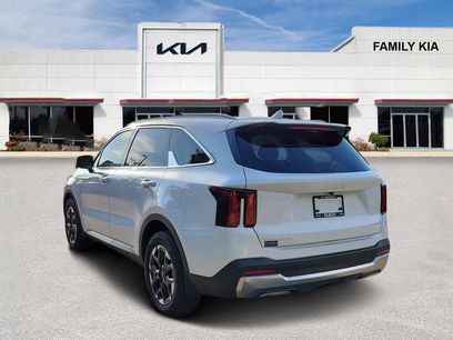 Certified 2025 Kia Sorento S