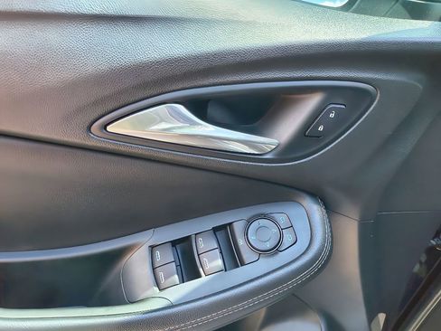 Used 2021 Buick Encore GX Preferred w/ Cold Weather Comfort Package image 10