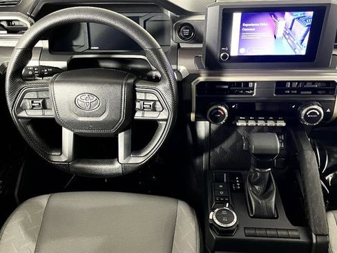 Used 2025 Toyota Tacoma SR5 AWD/4WD image 12