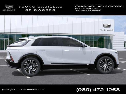 New 2027 Cadillac Lyriq Luxury w/ LPO, Floor Liner Package AWD/4WD image 6