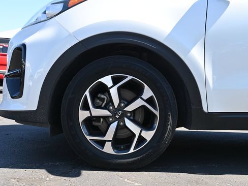 Used 2022 Kia Sportage LX FWD image 27