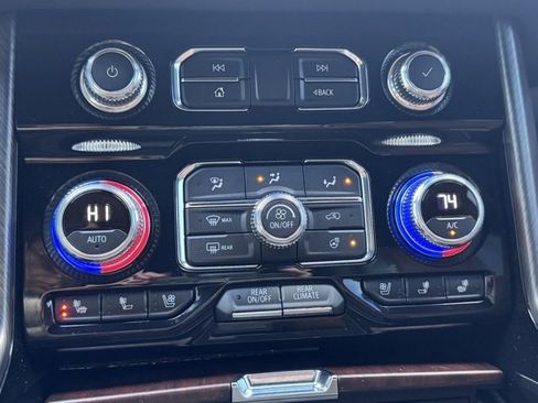 Used 2024 GMC Yukon Denali Ultimate image 30