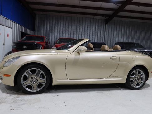 Used 2006 Lexus SC 430 Convertible w/ Preferred Accessory Pkg RWD image 1