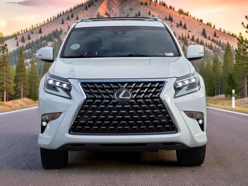 Used 2021 Lexus GX 460 Premium w/ Premium Package AWD/4WD image 3