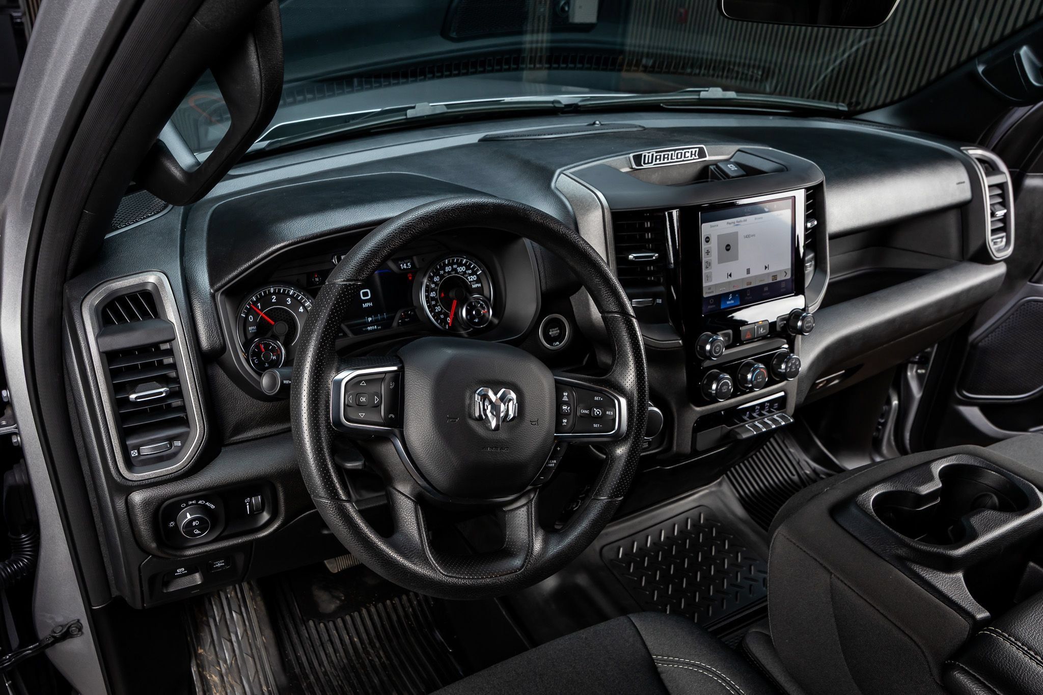 Used 2025 RAM 1500 Warlock AWD/4WD image 17