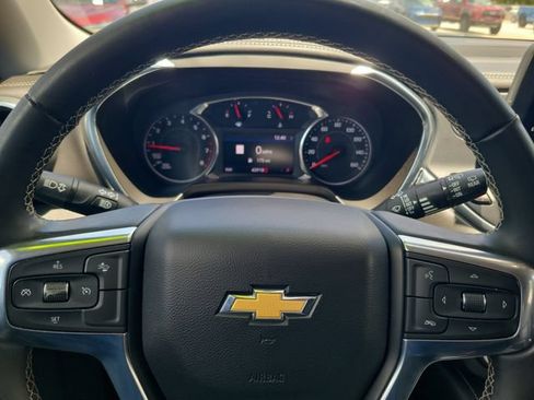 Used 2023 Chevrolet Blazer LT w/ Sound & Technology Package FWD image 19