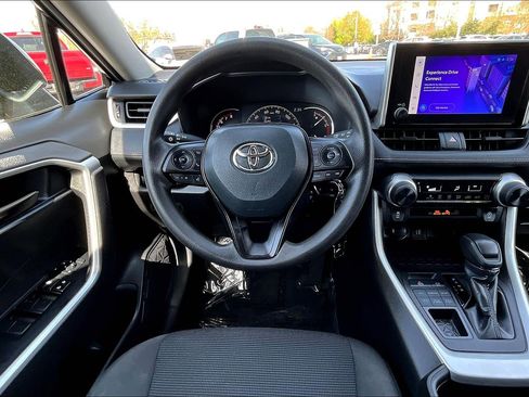 Used 2025 Toyota RAV4 LE image 5