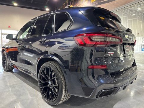 Used 2021 BMW X5 M50i w/ Executive Package image 30