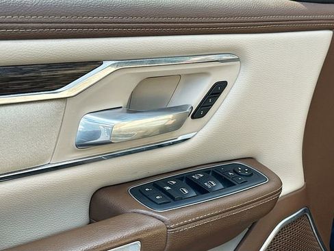 Used 2019 RAM 1500 Laramie image 17