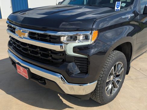 Used 2023 Chevrolet Silverado 1500 LT w/ All Star Edition Plus AWD/4WD image 6