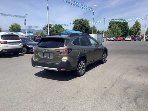 Used 2023 Subaru Outback Limited XT AWD/4WD image 6