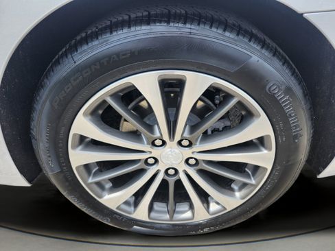 Used 2017 Buick LaCrosse Essence w/ Sun and Shade Package FWD image 33