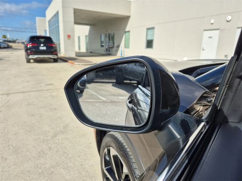 Used 2024 Mitsubishi Outlander SEL image 35