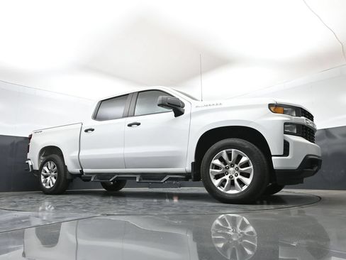 Used 2022 Chevrolet Silverado 1500 Custom AWD/4WD image 43