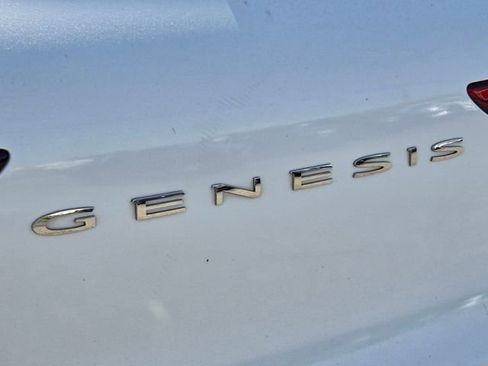 Used 2025 Genesis GV70 2.5T AWD/4WD image 19