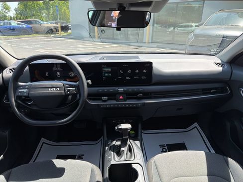 Used 2025 Kia K4 FWD image 23