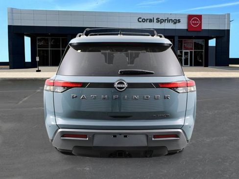 New 2026 Nissan Pathfinder Platinum w/ Cargo Package FWD image 4