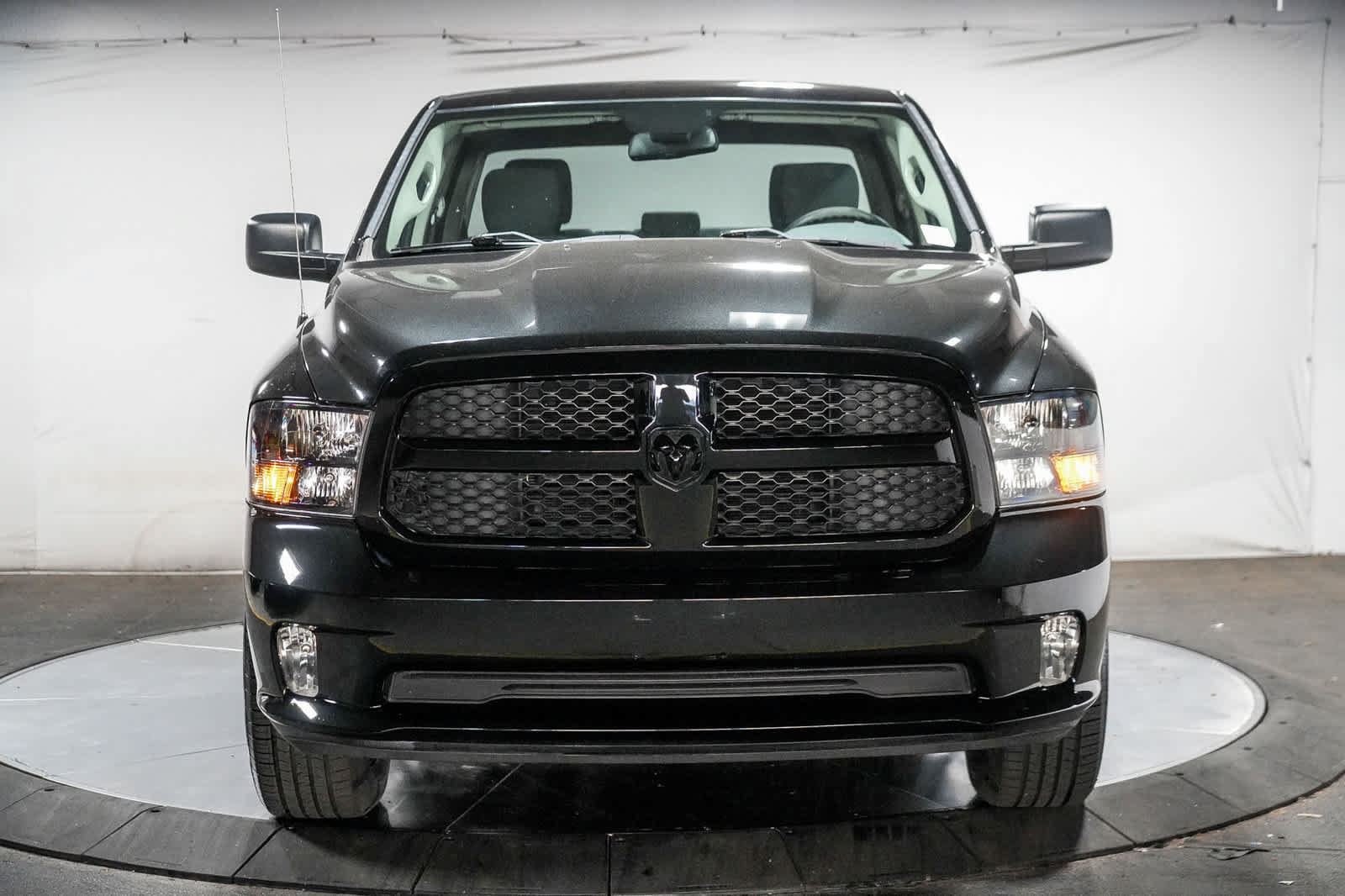 Used 2016 RAM 1500 Express w/ Black Ram 1500 Express Group AWD/4WD image 4